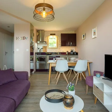 Les Corniches Du Mont Canisy By Interhome